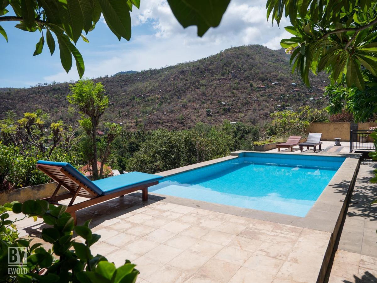 Anugerah Villas Amed Buitenkant foto